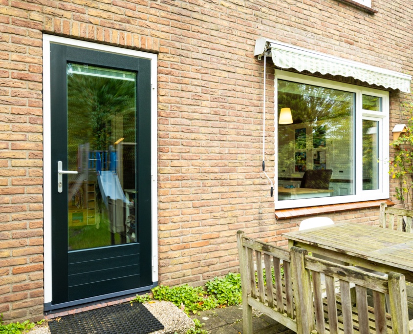 Kunststof achterdeur - Kozijncenter Ede